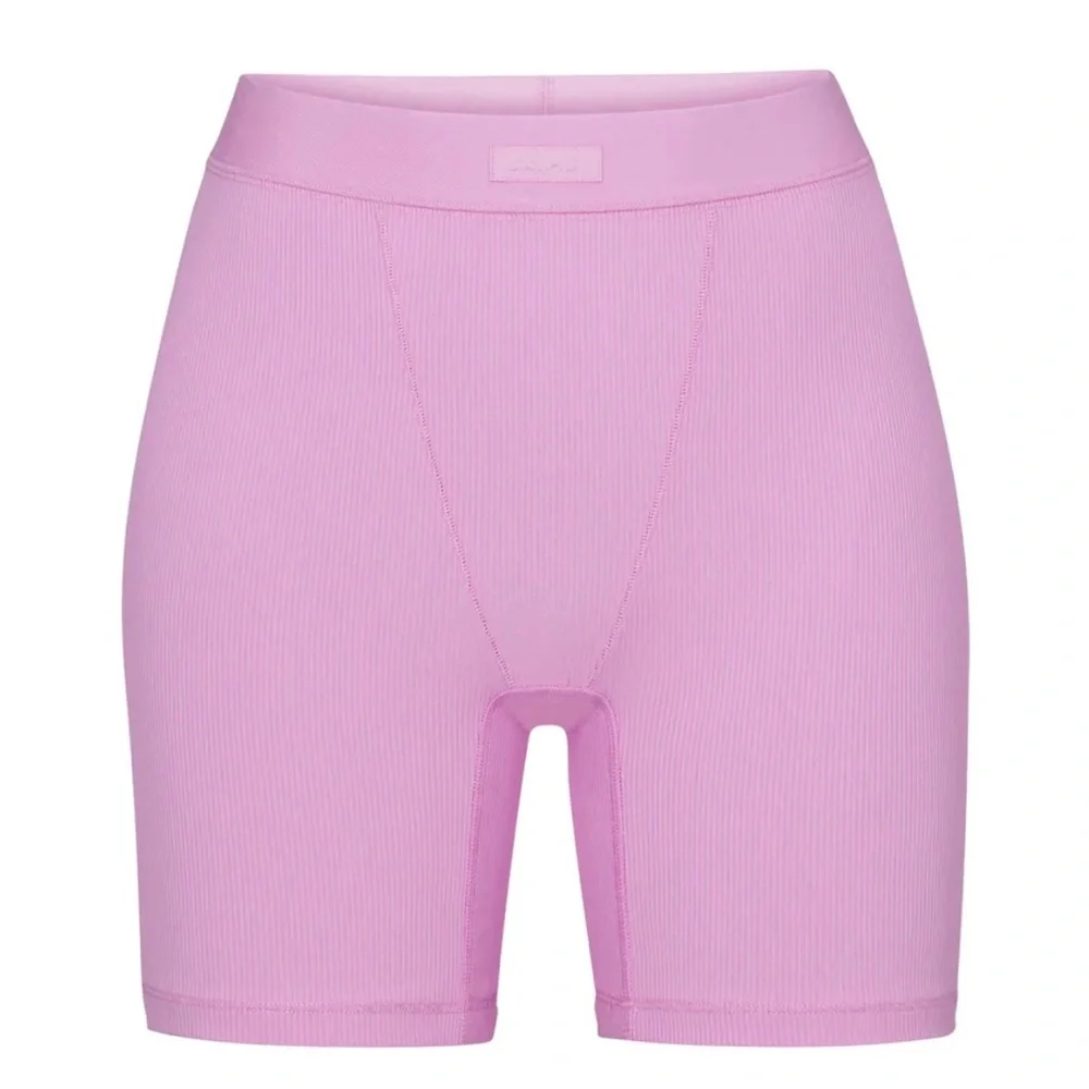 SOLD❗️❗️❗️- SKIMS BUNDLE: SIZE SMALL SOFT LOUNGE BOXER & COTTON RIB BOXER - Picture 5 of 10